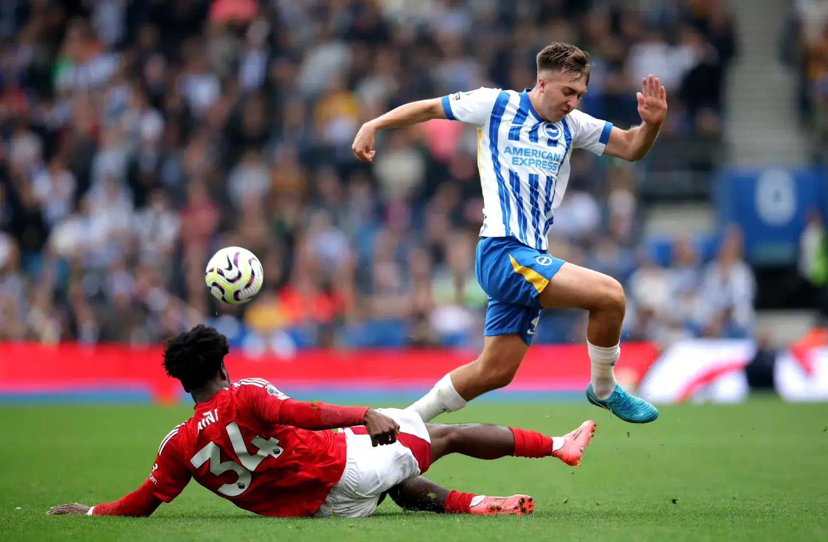 爱游戏官方入口包含赛地聚焦：西甲冲刺阶段热度飙升；布莱顿单刀错失；赛场秩序良好；赛程密集仍需轮换的词条